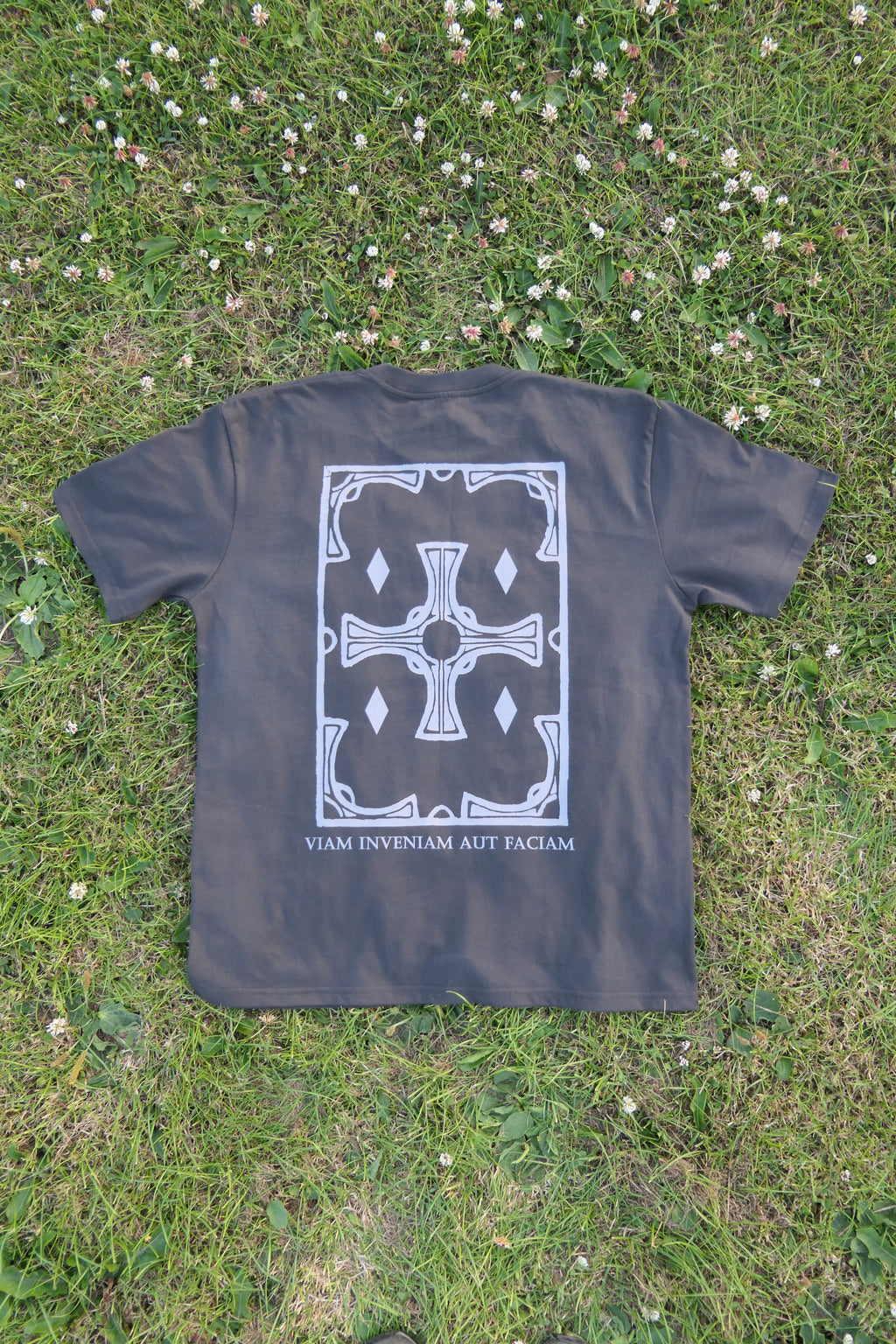 Cassa Cross T-Shirt